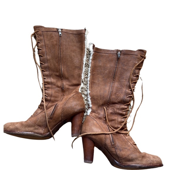 Size 9 Sexy Ugg Boot Camille - Picture 2 of 4